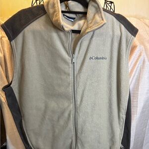 Columbia Soft Gray Fleece Vest